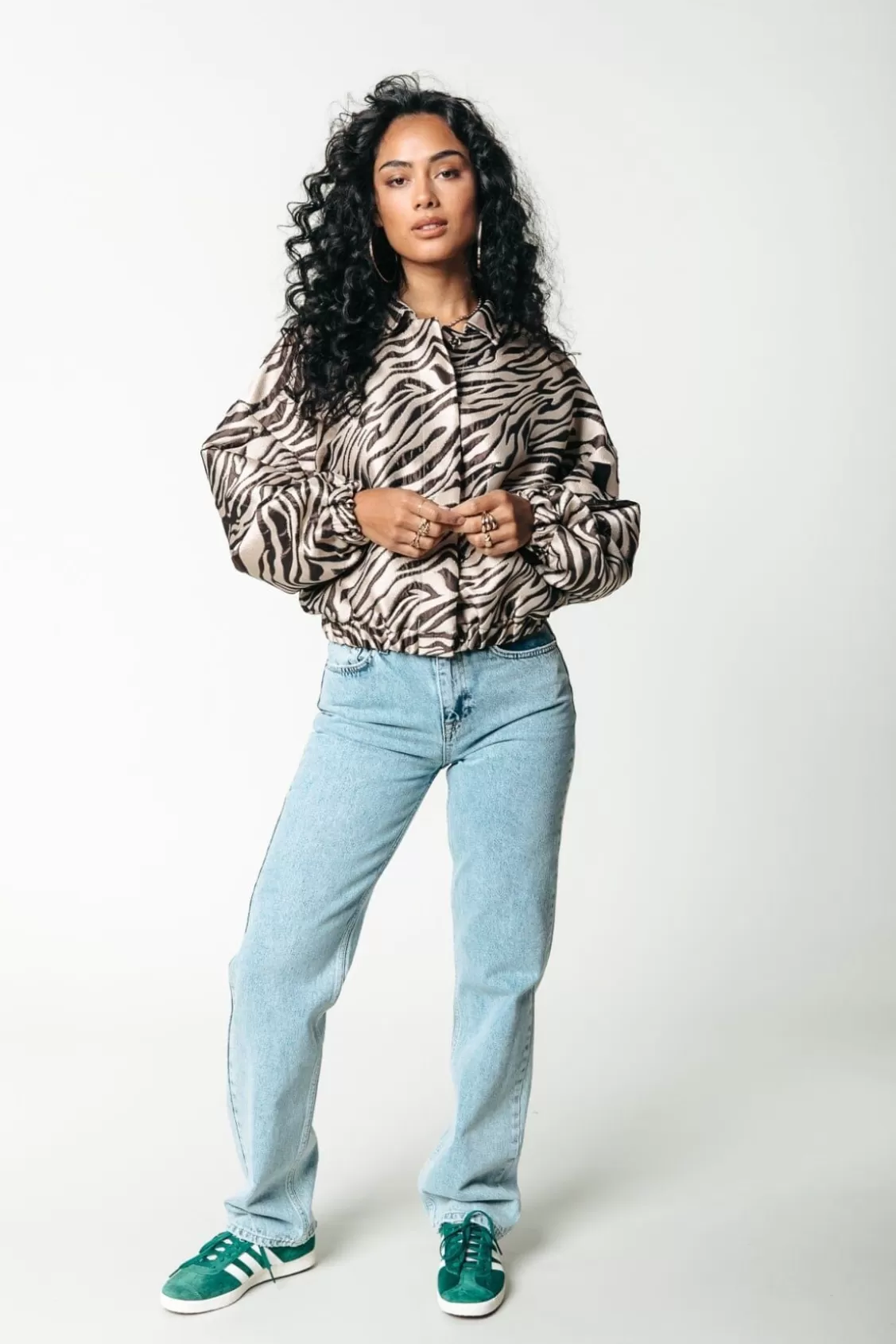 bente_zebra_jacquard_bomber_jacketmulticolor_1-1.webp Bente Zebra Jacquard Bomber Jacket | Multicolor | Colourful Rebel Best