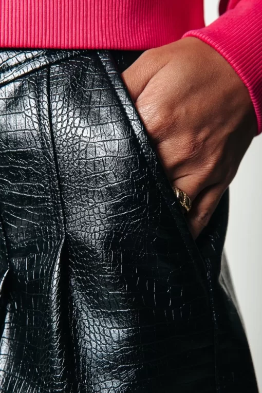 Linde Croco Vegan Leather Short | Black | Colourful Rebel Clearance
