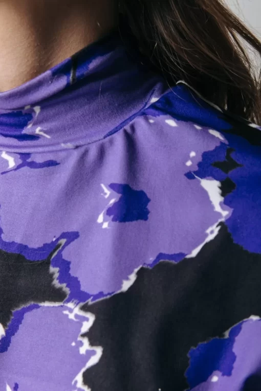 Neyo Flower Top | Light Lilac | Colourful Rebel Online