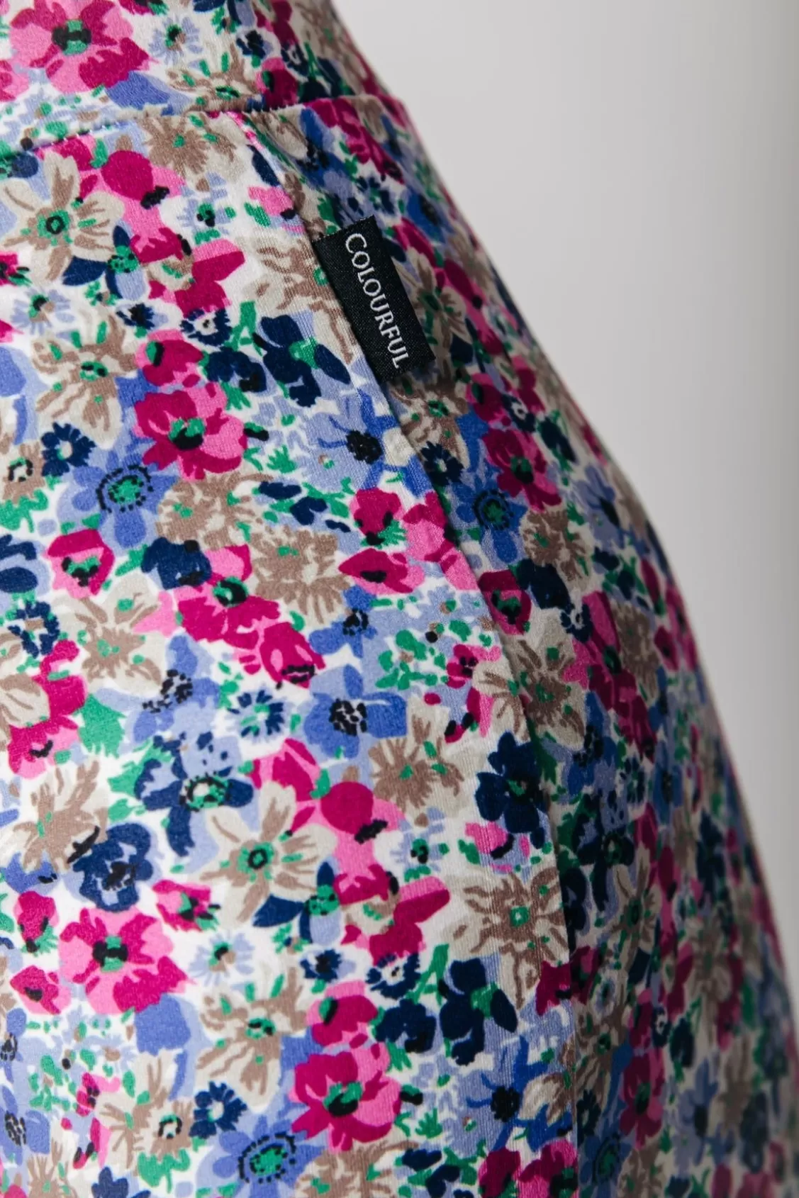 small_flower_peached_flare_pantsmulticolor_3-1.webp Small Flower Peached Flare Pants | Multicolor | Colourful Rebel Cheap